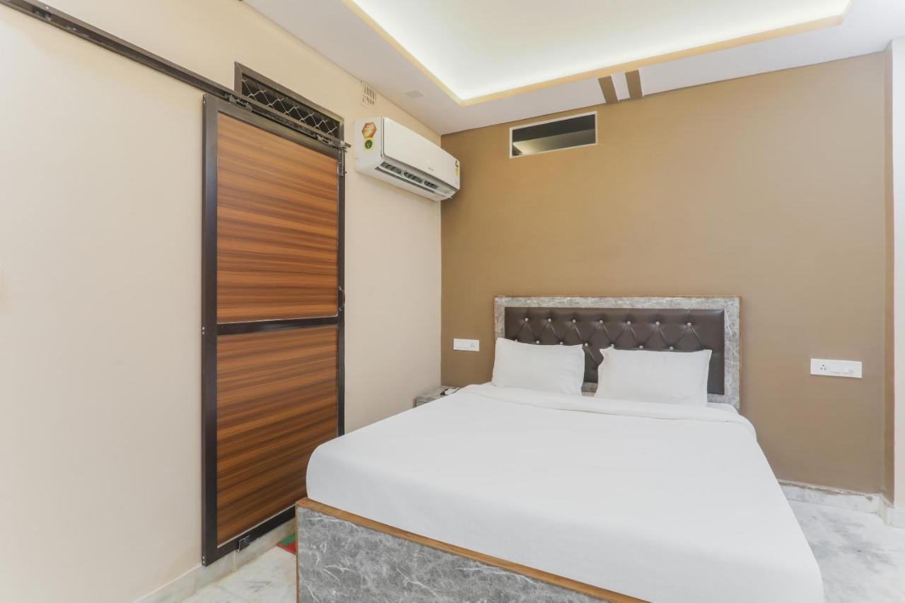 Oyo Tripureswari Guest House Puri Exterior photo