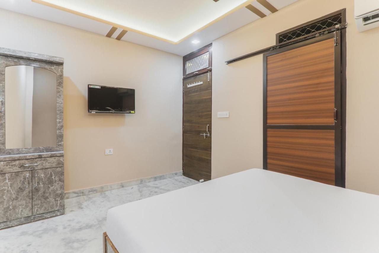 Oyo Tripureswari Guest House Puri Exterior photo